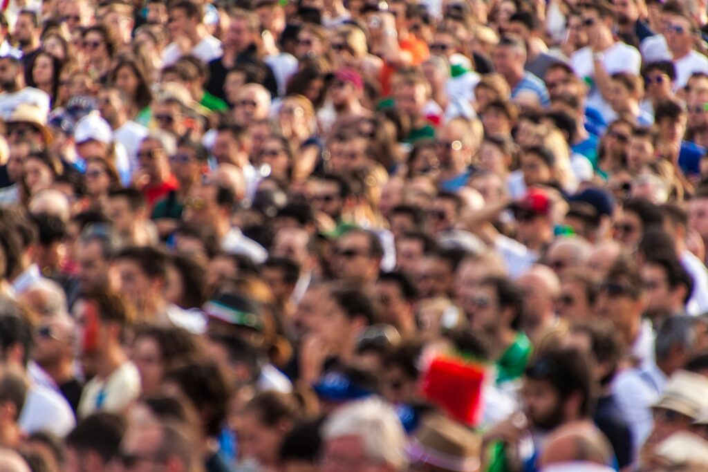 Crowd Unsplash